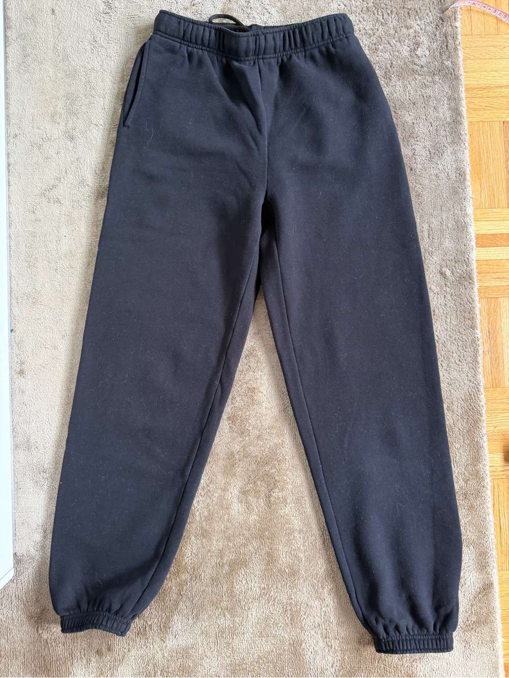 ARITZIA - TNA Cozy Fleece MEGA SWEATPANTS in Black
